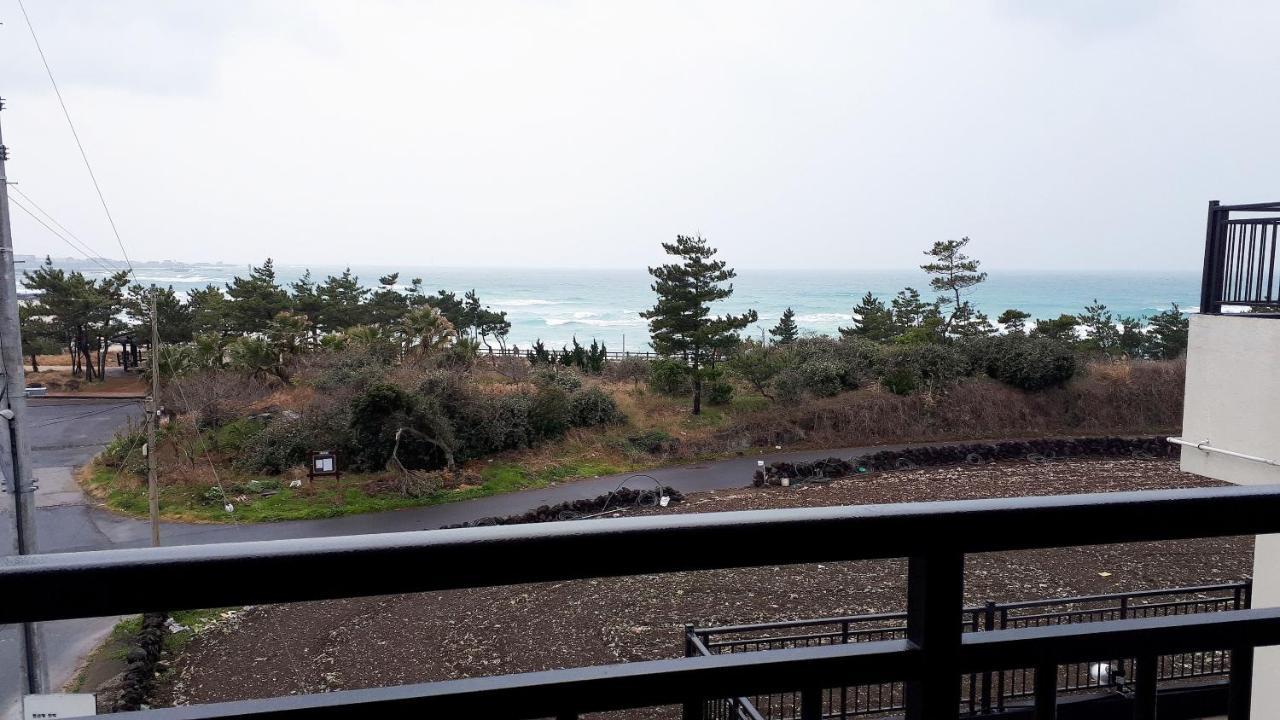 6Pm Pension Jeju Exterior foto